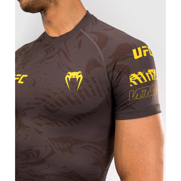 Рашгард UFC Venum FIGHT WEEK 4.0 Men's Short Sleeve Rashguards Dark Brown