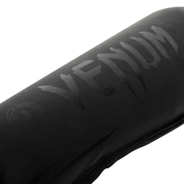 Захист гомілкостопу Venum Challenger Standup Shinguards Matte Black