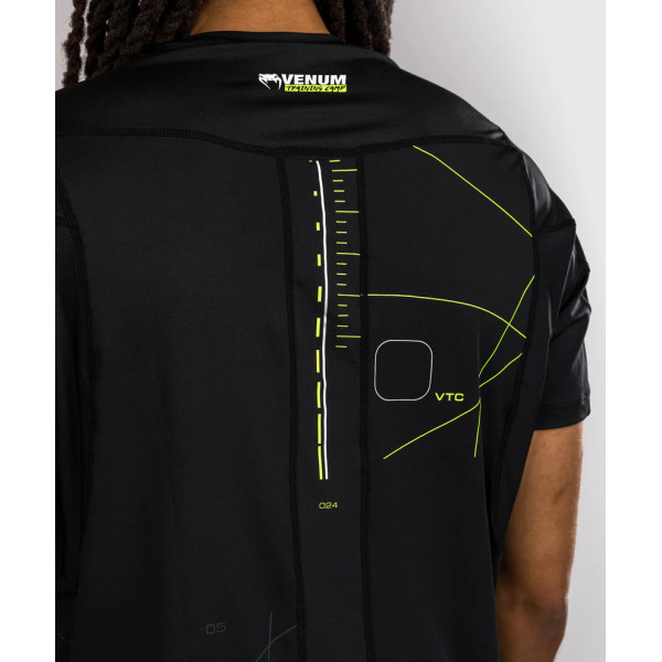 Тренувальна футболка Venum Training Camp 4.0 Dry Tech T-shirt - Black/Neon Green