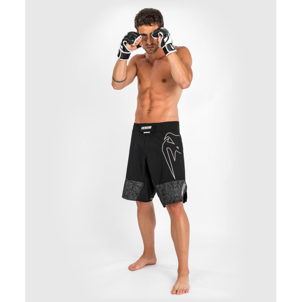 Шорти для ММА Venum Fightshorts Light 4.0 Black White