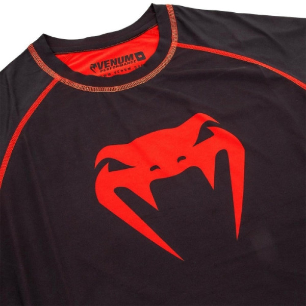 Компресійна футболка Venum Contender 3.0 Compression T-shirt Short Sleeves Black/Red