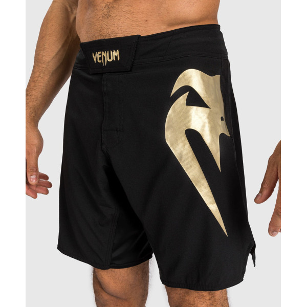 Шорти для ММА Venum Light 5.0 Fightshorts Black Gold