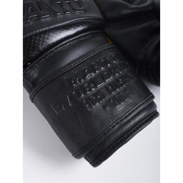 Боксерські рукавиці MANTO Boxing Gloves Carbon