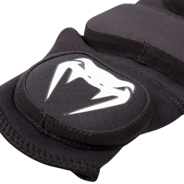 Защита ног Venum Kontact Evo Shinguards Black