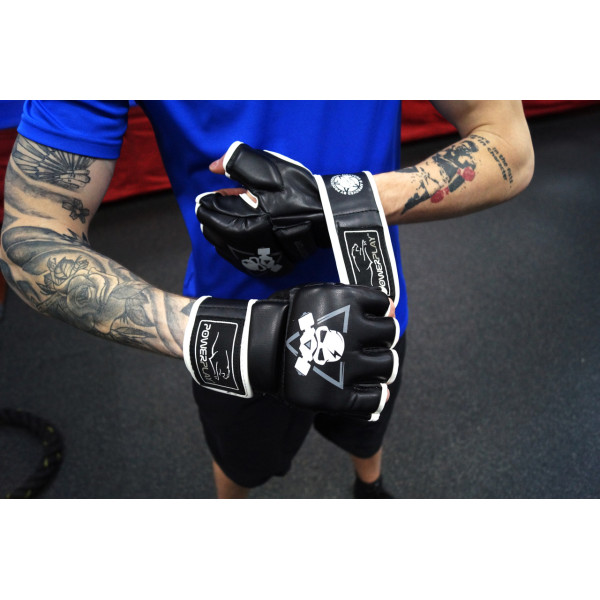 Рукавиці для MMA PowerPlay 3056 А Чорно-Білі S