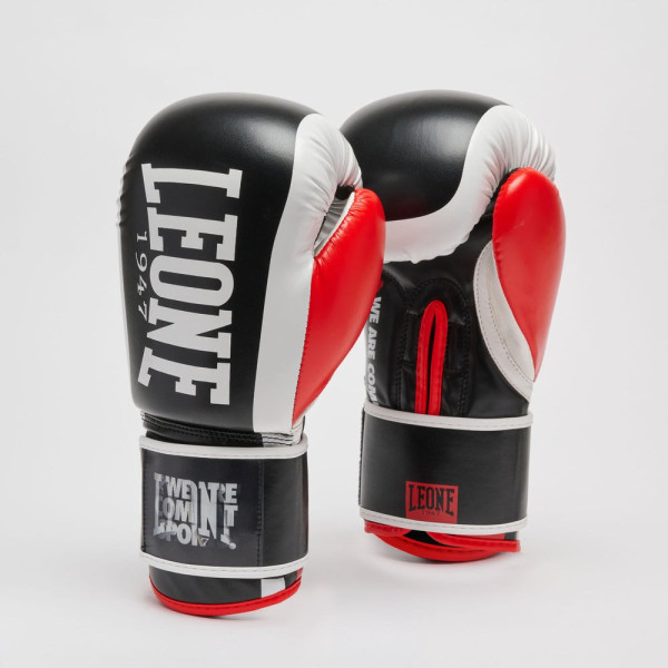 Боксерські рукавиці Leone GN333 LOGO WACS Black 12 унцій (капу в комплекті)