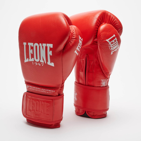 Боксерські рукавиці Leone GN111 THE GREATEST Red 10 унцій (бинти 4 м. в комплекті)