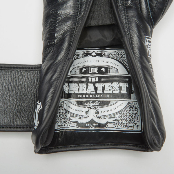 Боксерські рукавиці Leone GN111 THE GREATEST Black 12 унцій (бинти 4 м. в комплекті)