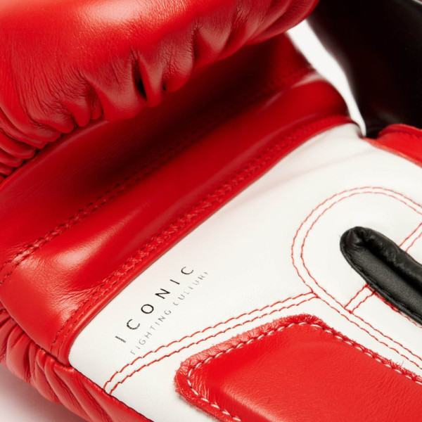 Боксерські рукавиці Leone GN208 ICONIC Red 14 унцій (бинти 4 м. в комплекті)