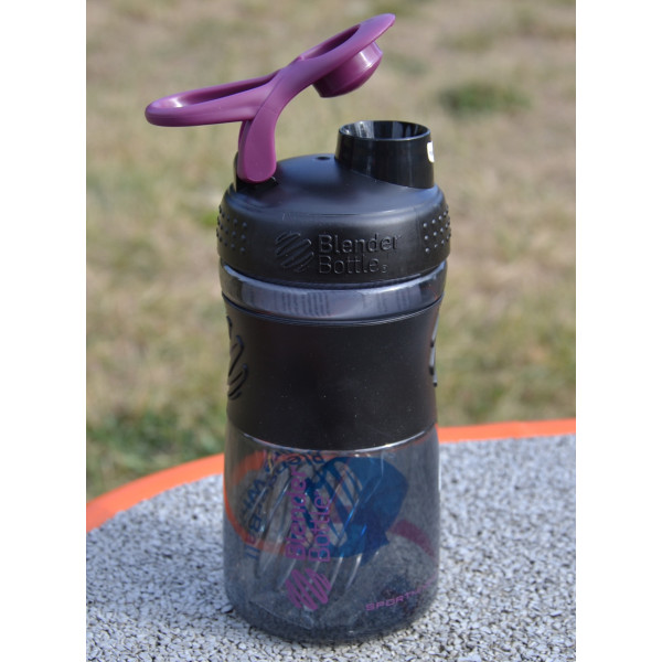 Шейкер спортивний (пляшка) BlenderBottle SportMixer Flip 20oz/590ml Black/Plum