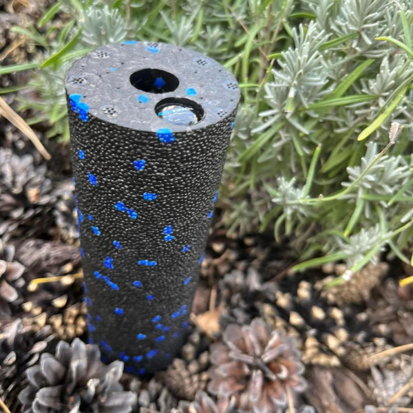 Масажний ролик (роллер) гладкий PowerPlay PP-4346 Mini EPP Foam Roller Чорно/Синій (15x5,3см.)