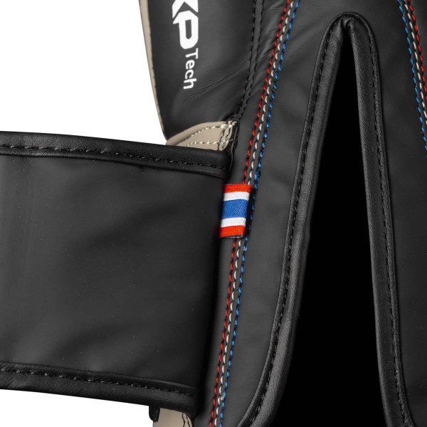 Боксерські рукавиці Phantom Muay Thai Sand 10 унцій