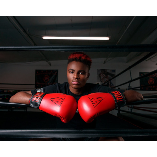 Боксерські рукавиці TITLE Boxing Vegan Gloves Red/Black 14 oz