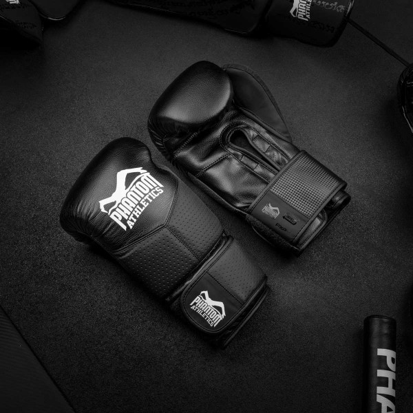 Боксерські рукавиці Phantom RIOT Pro Black 16 унцій (капа в подарунок)