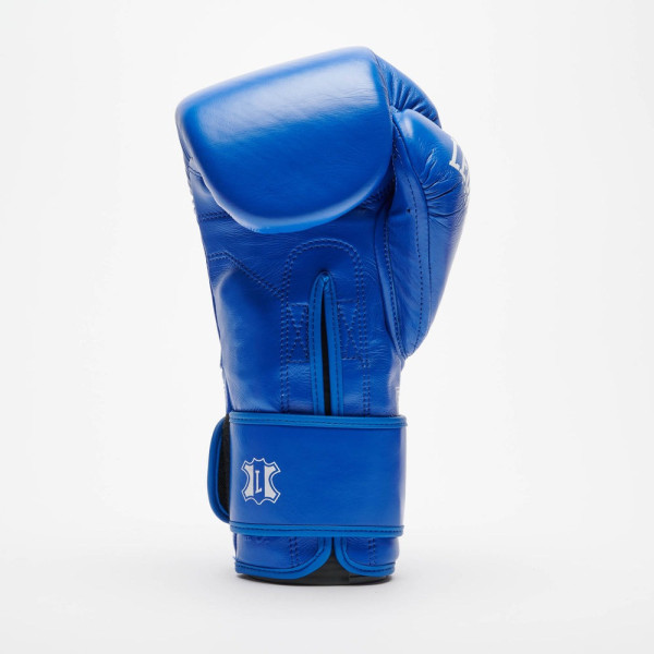 Боксерські рукавиці Leone GN111 THE GREATEST Blue 14 унцій (бинти 4 м. в комплекті)