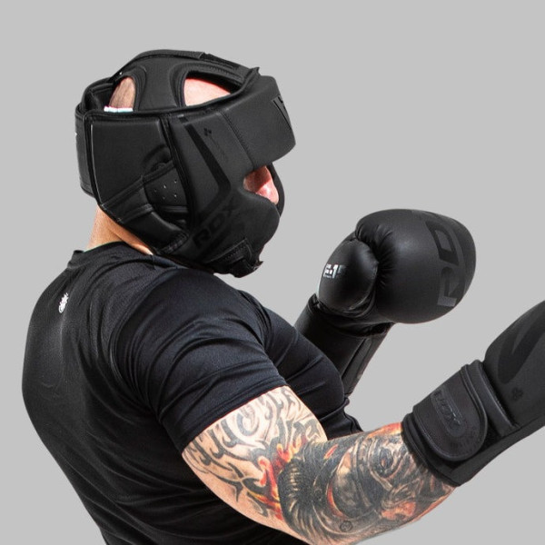 Боксерський шолом RDX T15 Noir Cheek Protector Matte Black L (капа у комплекті)