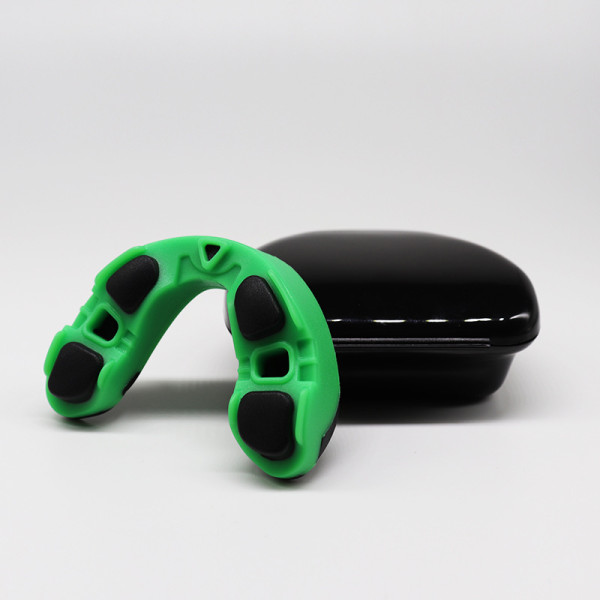 Боксерская капа Green Black Plus